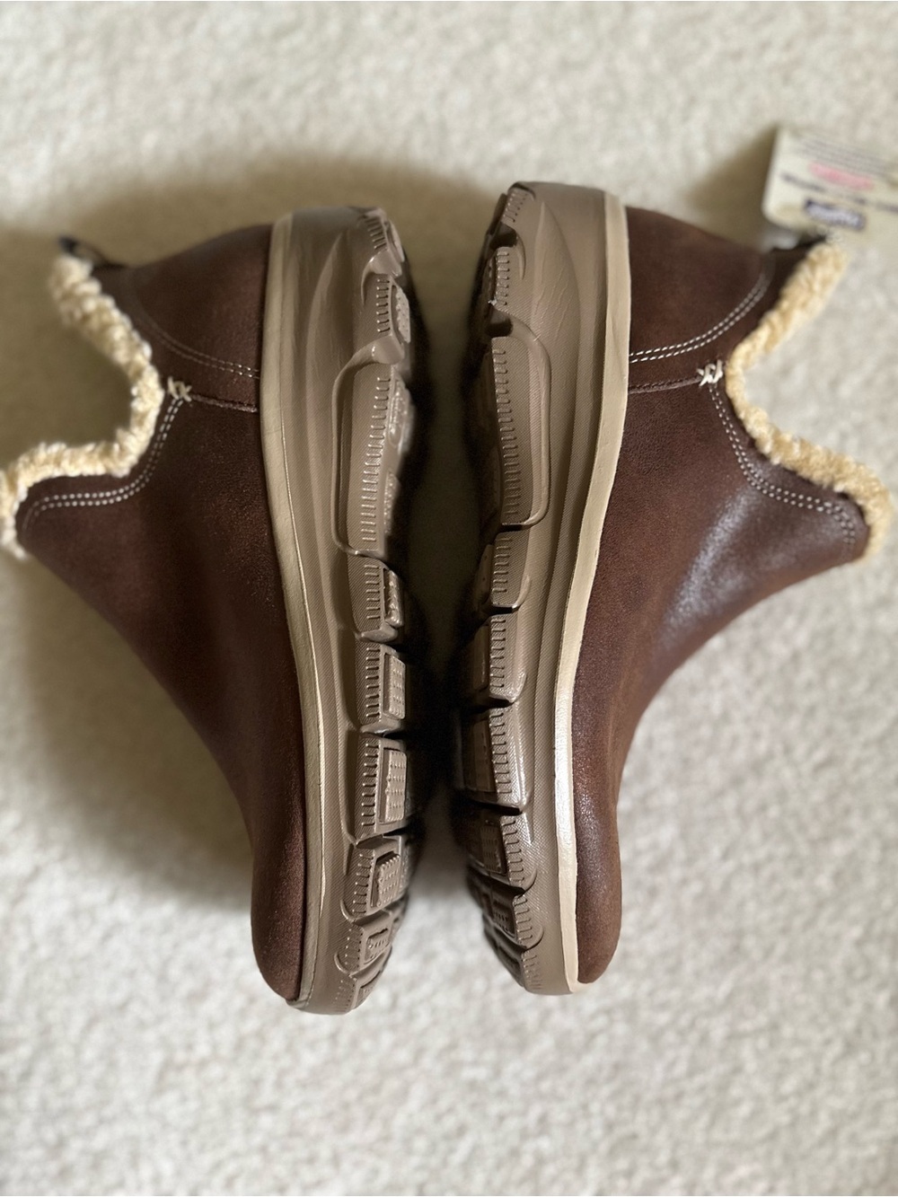 NWT Skechers Women's Relaxed Fit: Easy Going - Buried Ankle Boots Brown US 7.5 - Picture 3 of 9